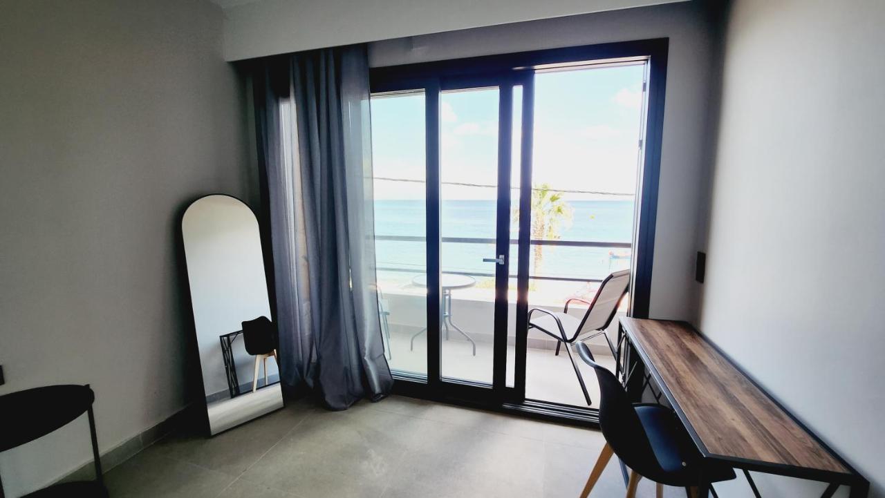 Hotel Andreas Ipsos Bagian luar foto