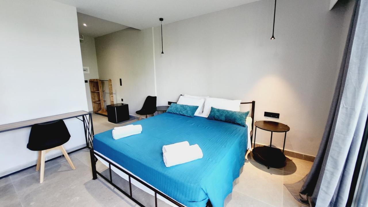 Hotel Andreas Ipsos Bagian luar foto