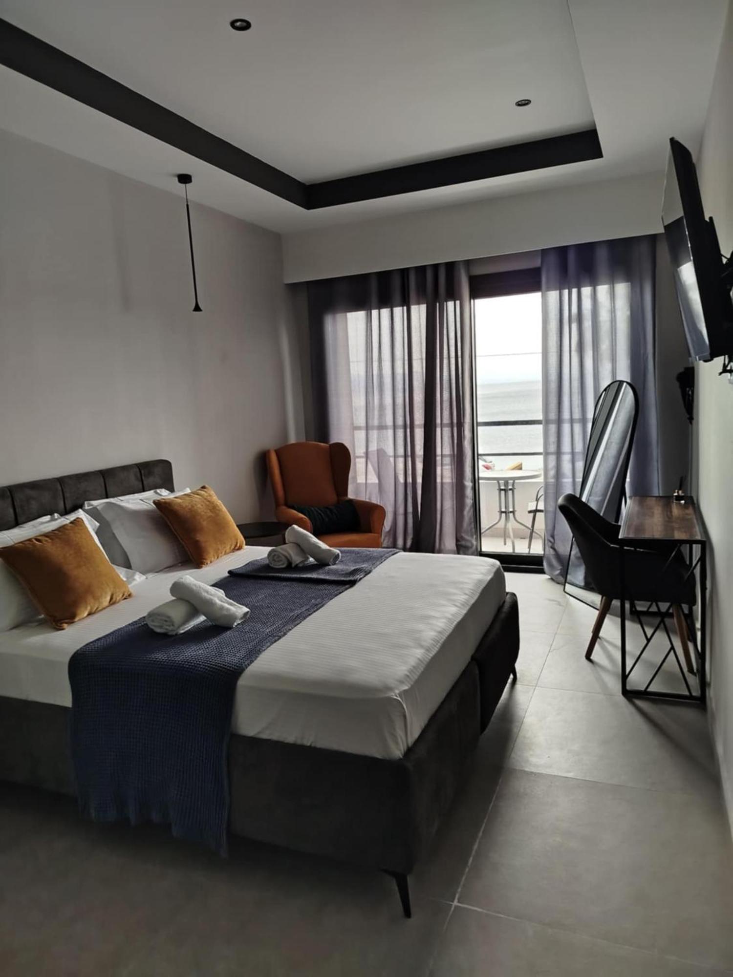 Hotel Andreas Ipsos Bagian luar foto