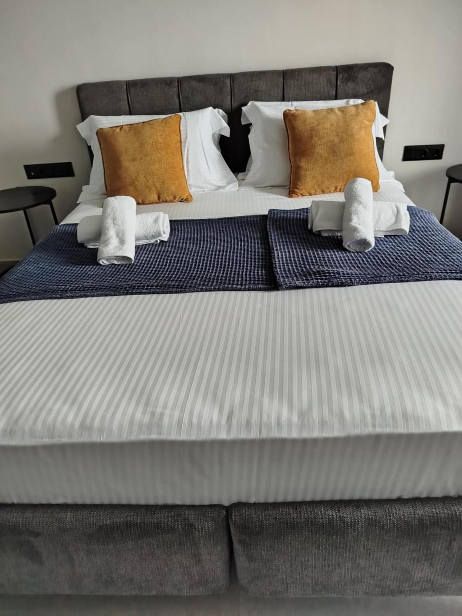 Hotel Andreas Ipsos Bagian luar foto