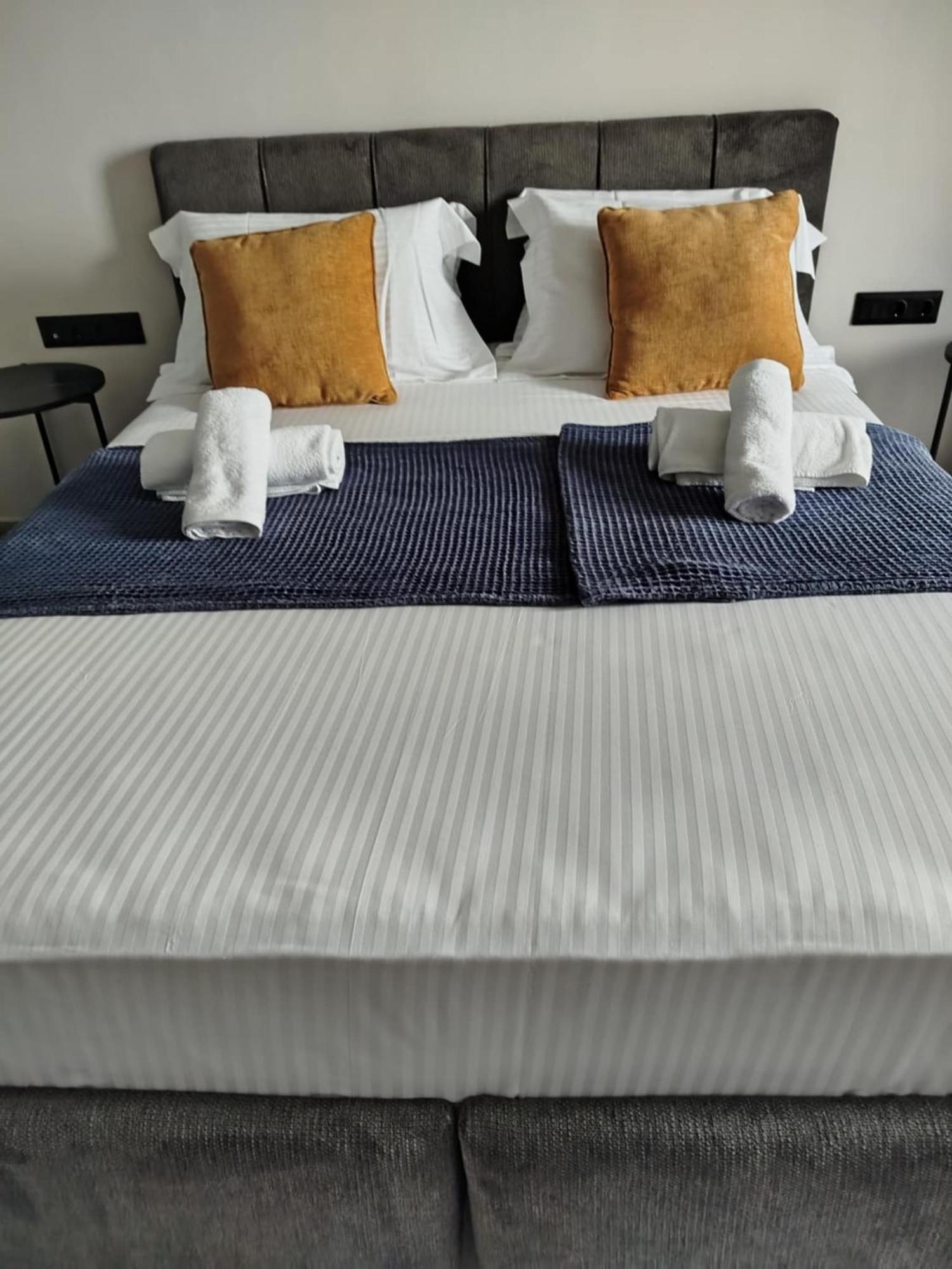 Hotel Andreas Ipsos Bagian luar foto